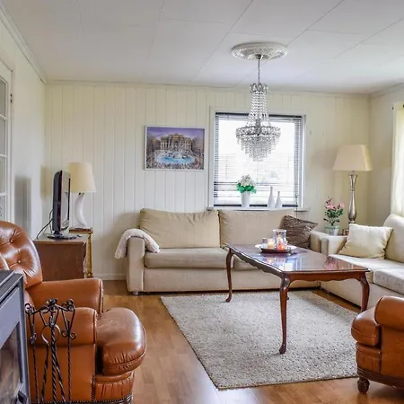 Beautiful In With Wifi And 3 Bedrooms *