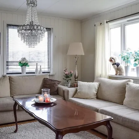 Ferienhaus Beautiful In With Wifi And 3 Bedrooms